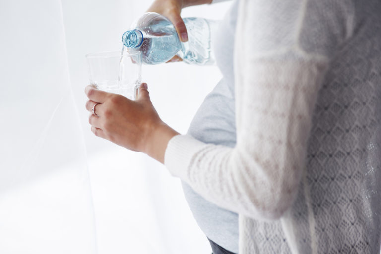 Woda w żywieniu kobiet w ciąży