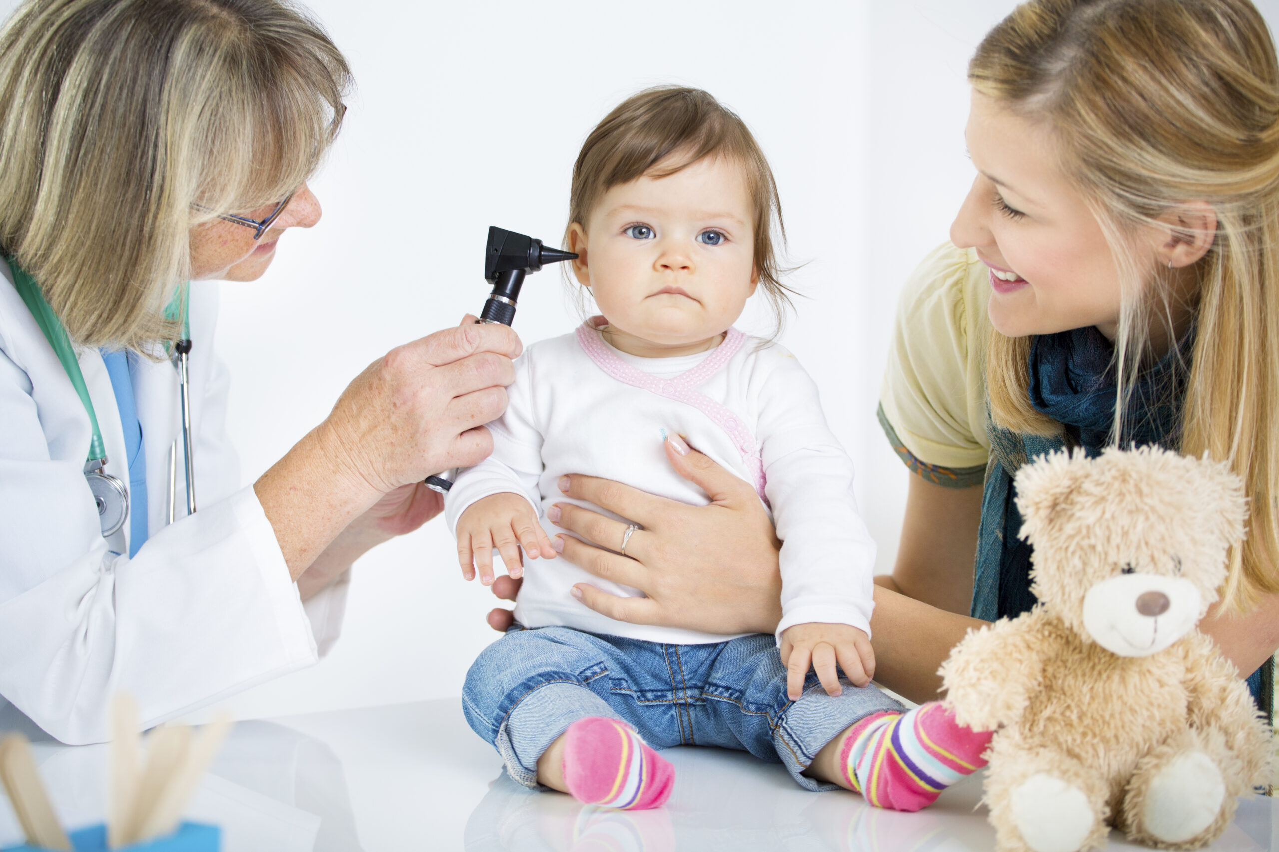 Jak rozpoznać zapalenie ucha u dziecka? Objawy, czas trwania i leczenie krok po kroku