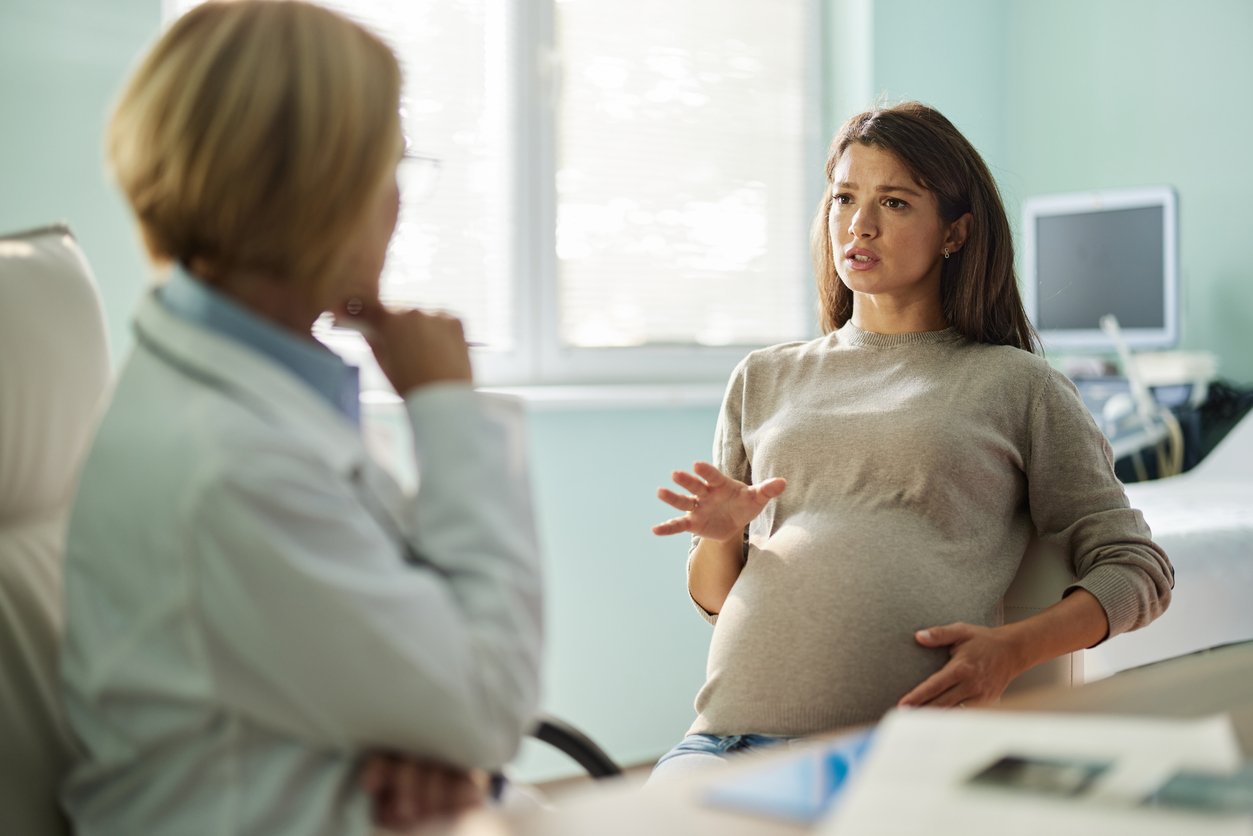 Ospa, a kobieta w ciąży — objawy, powikłania, ryzyko dla płodu.