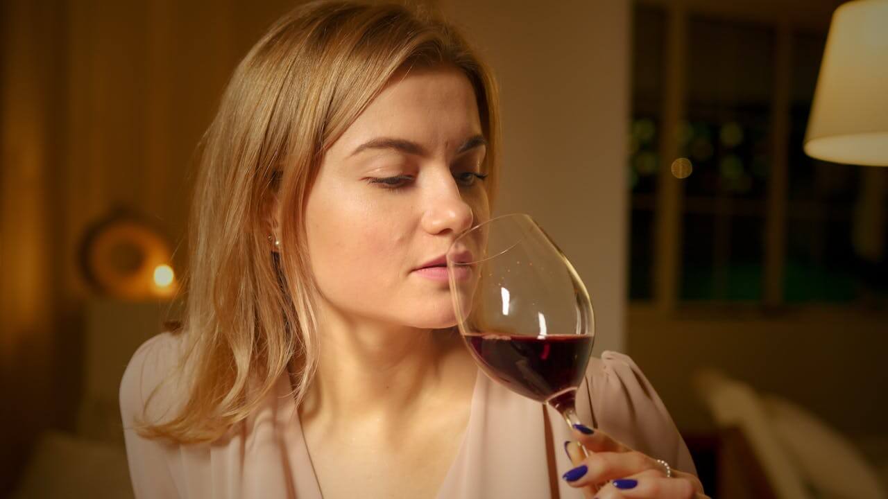 Nie wiedziałam, że jestem w ciąży i piłam alkohol — fakty, ryzyko i kluczowe zalecenia dla przyszłych mam