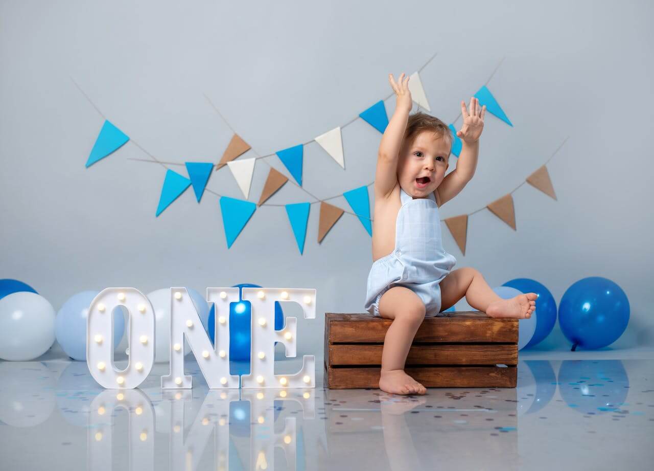 Roczek dziecka – jak zorganizować pierwsze urodziny, które będą radością dla całej rodziny?